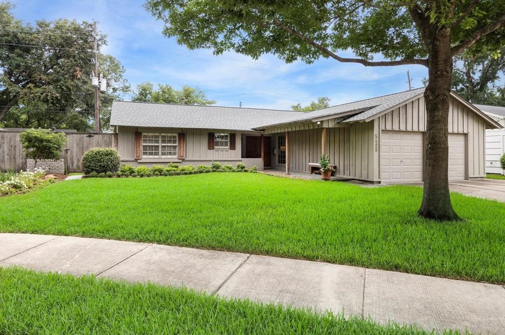 5425 Lincrest Ln, Houston, TX 77056-6805