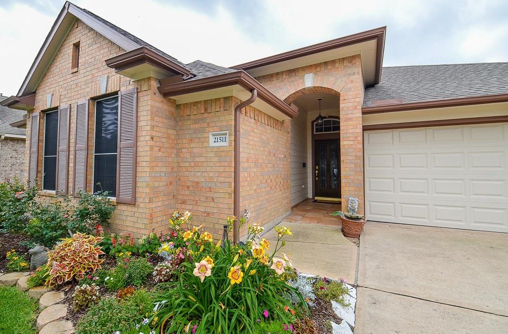21511 Brighton Hollow Ln, Katy, TX 77449-7578