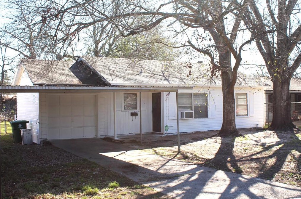 11006 Heatherwood Dr, Houston, TX 77076-2635