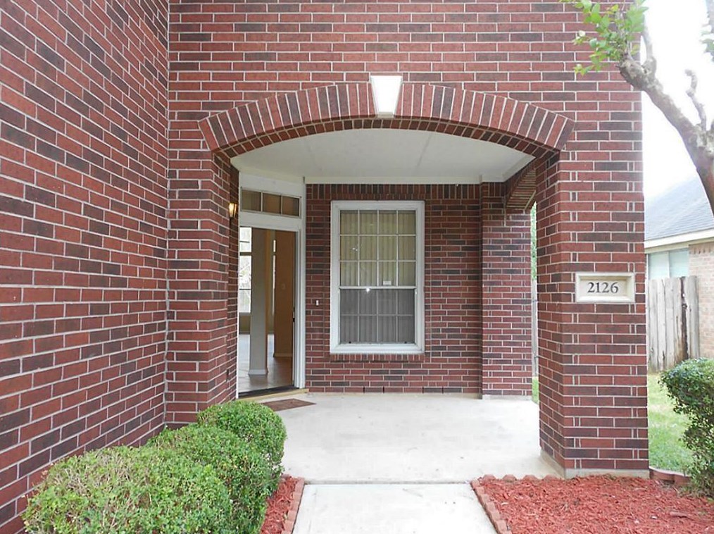 2126 Village Dale Ave, Houston TX  77059-3588 exterior