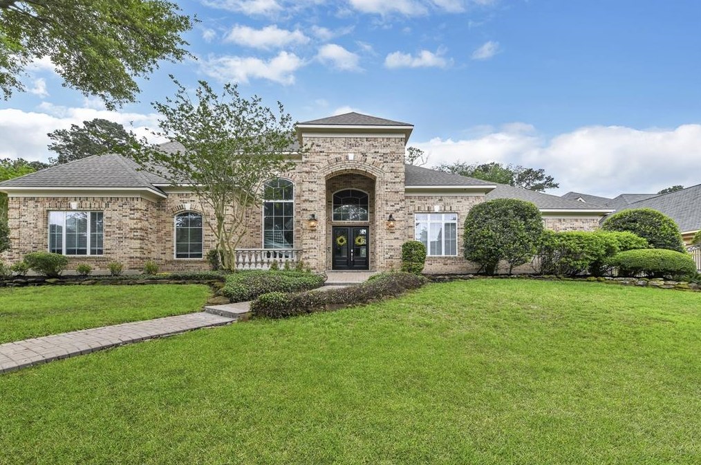 31 Kingwood Greens Dr, Humble, TX 77339