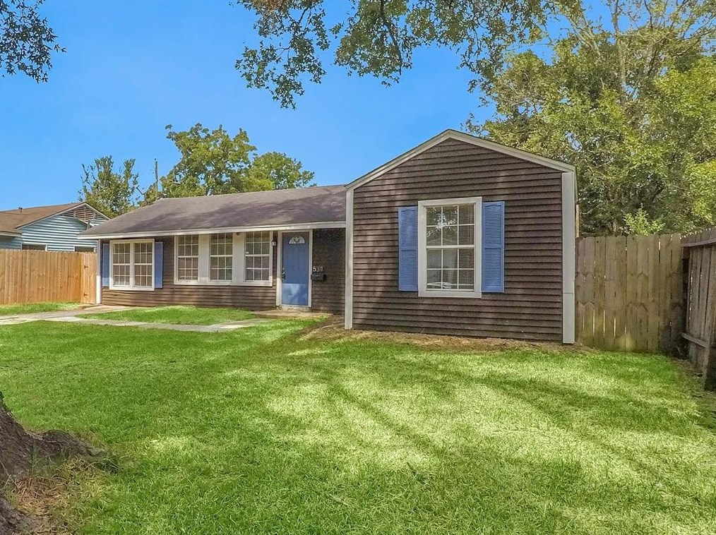 5311 Dewberry St, Houston TX  77021-3744 exterior