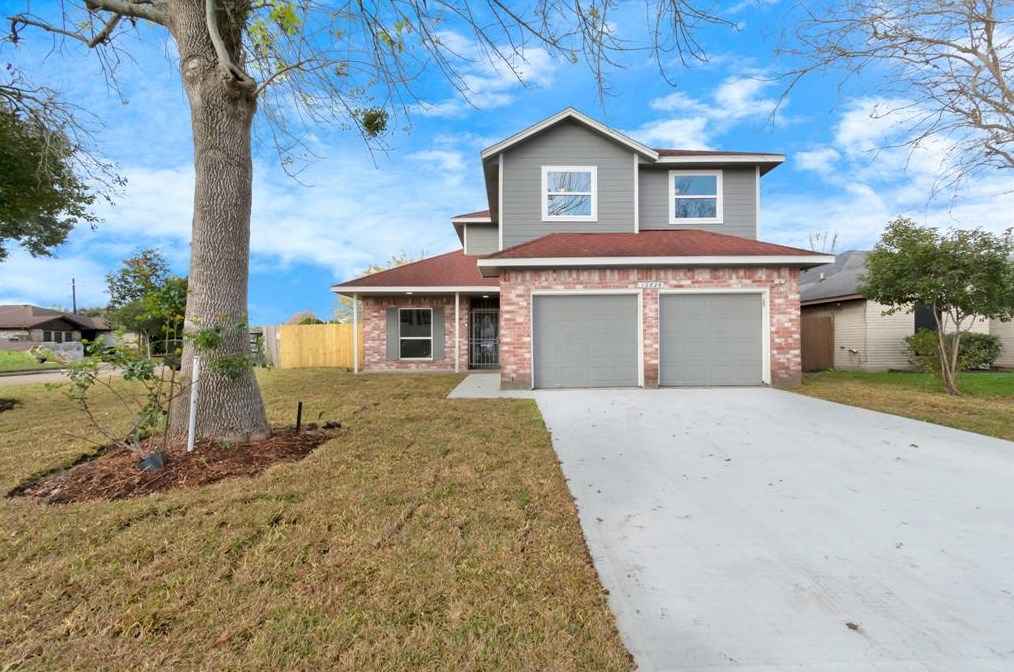 12826 Fawnway Dr, Houston, TX 77048-4152