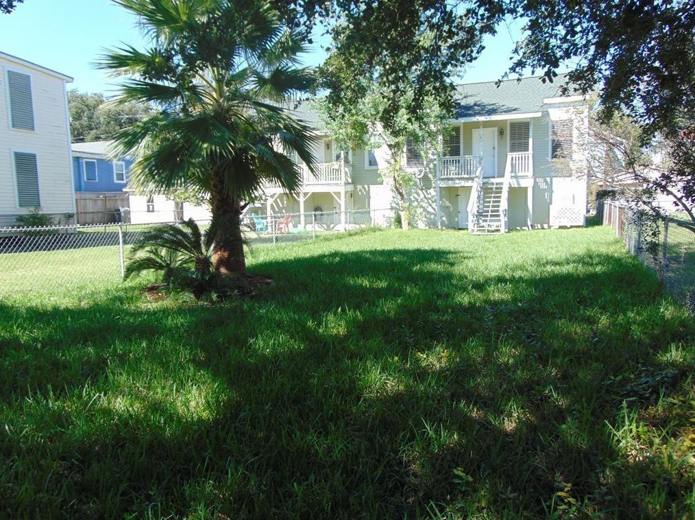3712 Avenue O, Galveston, TX 77550
