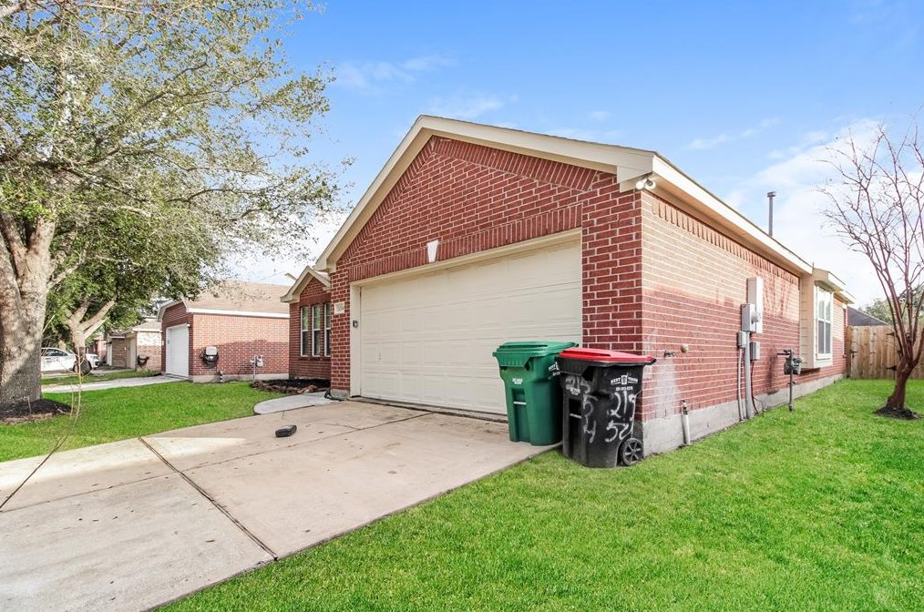 21554 Kings Bend Dr, Humble, TX 77339