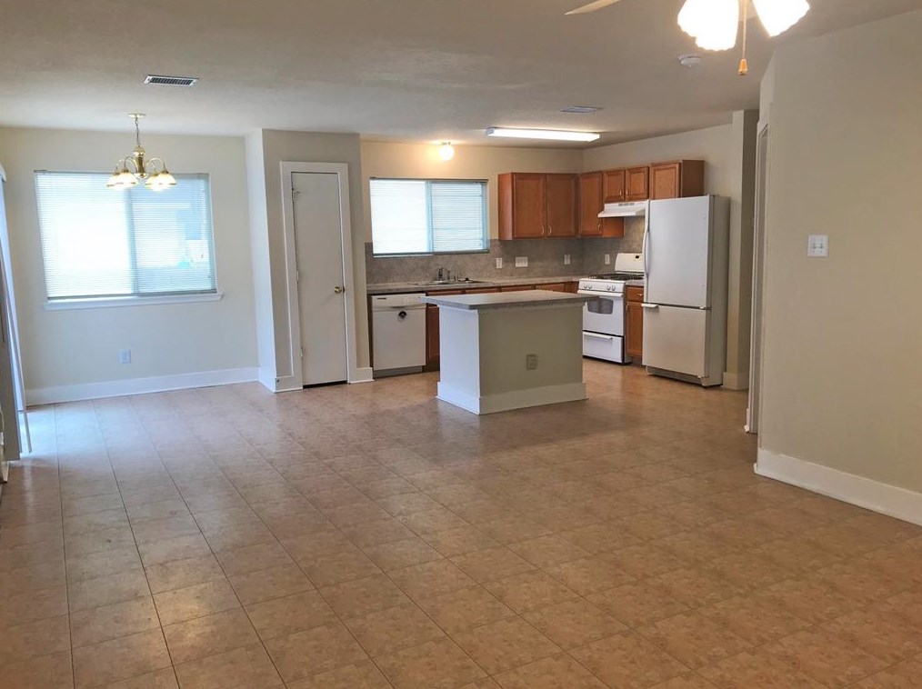 26876 Manor Crest Ct, Humble, TX 77339