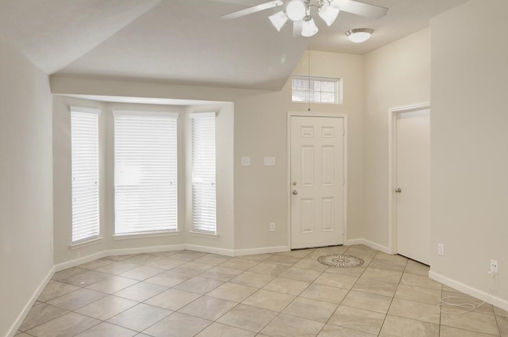 11023 Knobbley Oak Ct, Houston, TX 77065