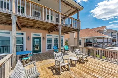 247 Isles End Road, Tiki Island, TX 77554 - Photo 38