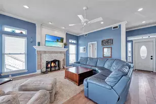 247 Isles End Rd, Tiki Island, TX 77554 - Photo 8