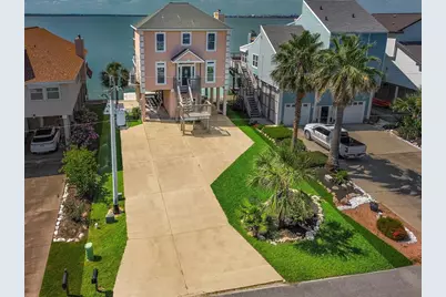 247 Isles End Road, Tiki Island, TX 77554 - Photo 2