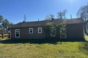 2110 Leight St, Beaumont, TX 77703 - Photo 6