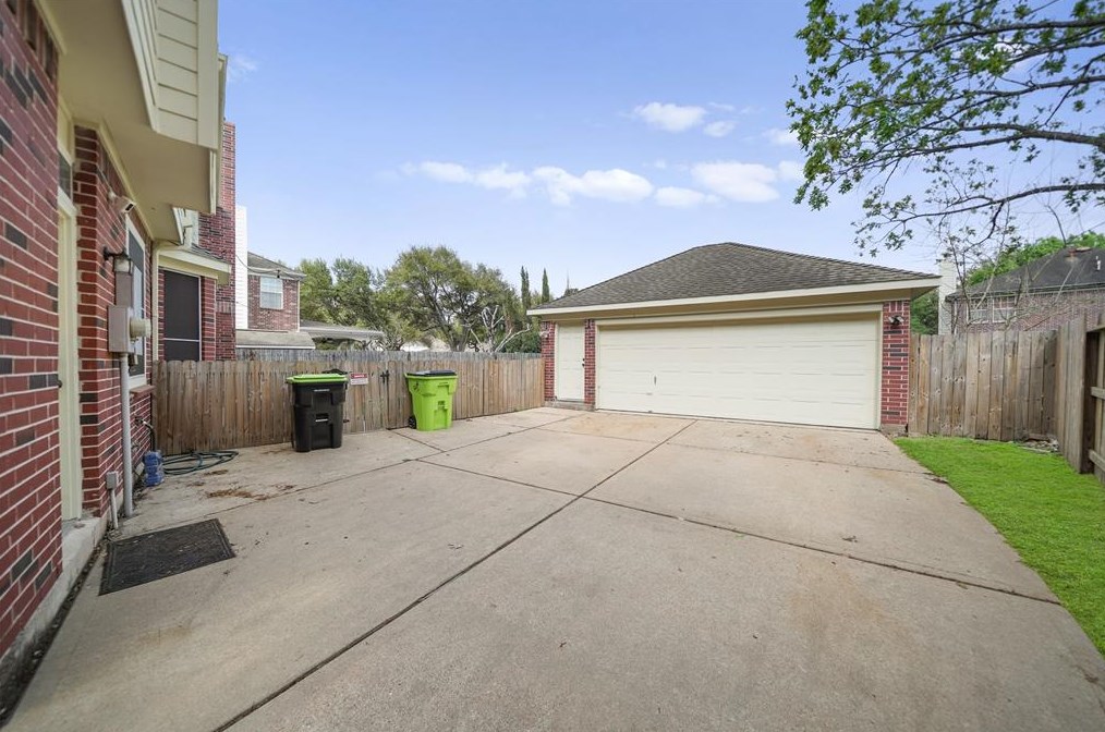 2411 Linwood Dr, Missouri City, TX 77459