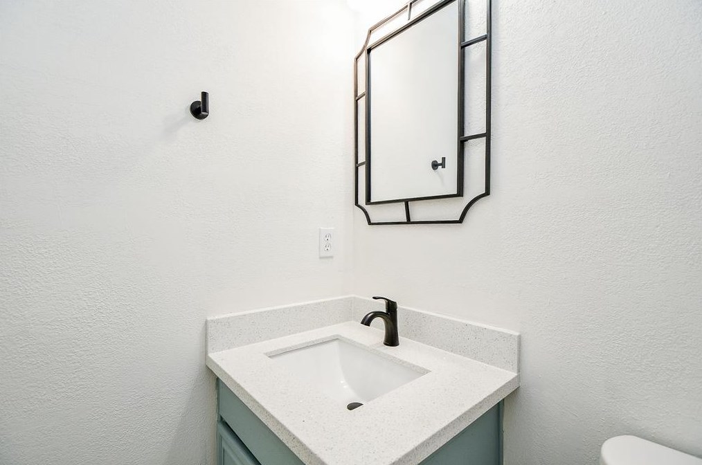 16618 Ripple Rdg Dr, Houston TX  77053-5348 exterior