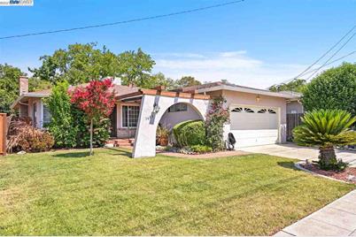 3688 Madeira Way - Photo 1