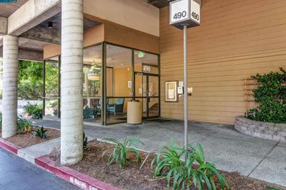 490 N Civic Dr #314 - Photo 1