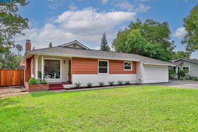 522 Masefield Dr - Photo 1