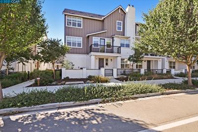 2056 Central Pkwy - Photo 1