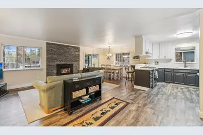 881 S Shore Drive, South Lake Tahoe, CA 96150 - Photo 1