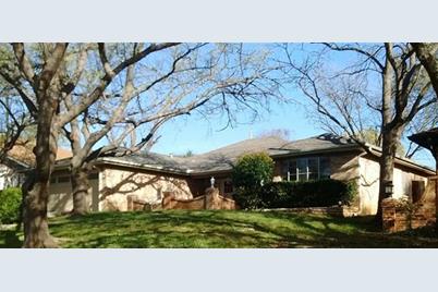404  Cavender Court, Hurst, TX 76054 - Photo 1