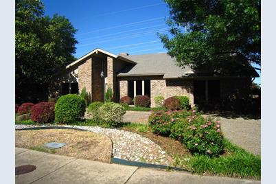 7341 La Bolsa Dr Dallas Tx 75248 Realtor Com