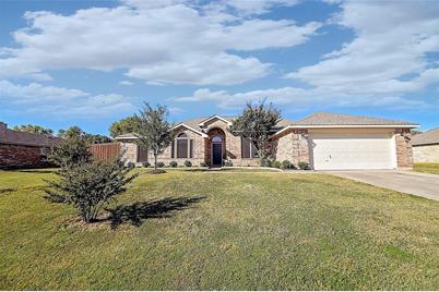 114 Faircrest Drive - Photo 1