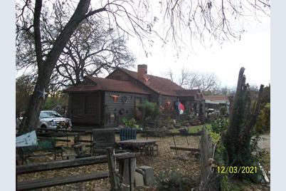 225 Archer Avenue - Photo 1