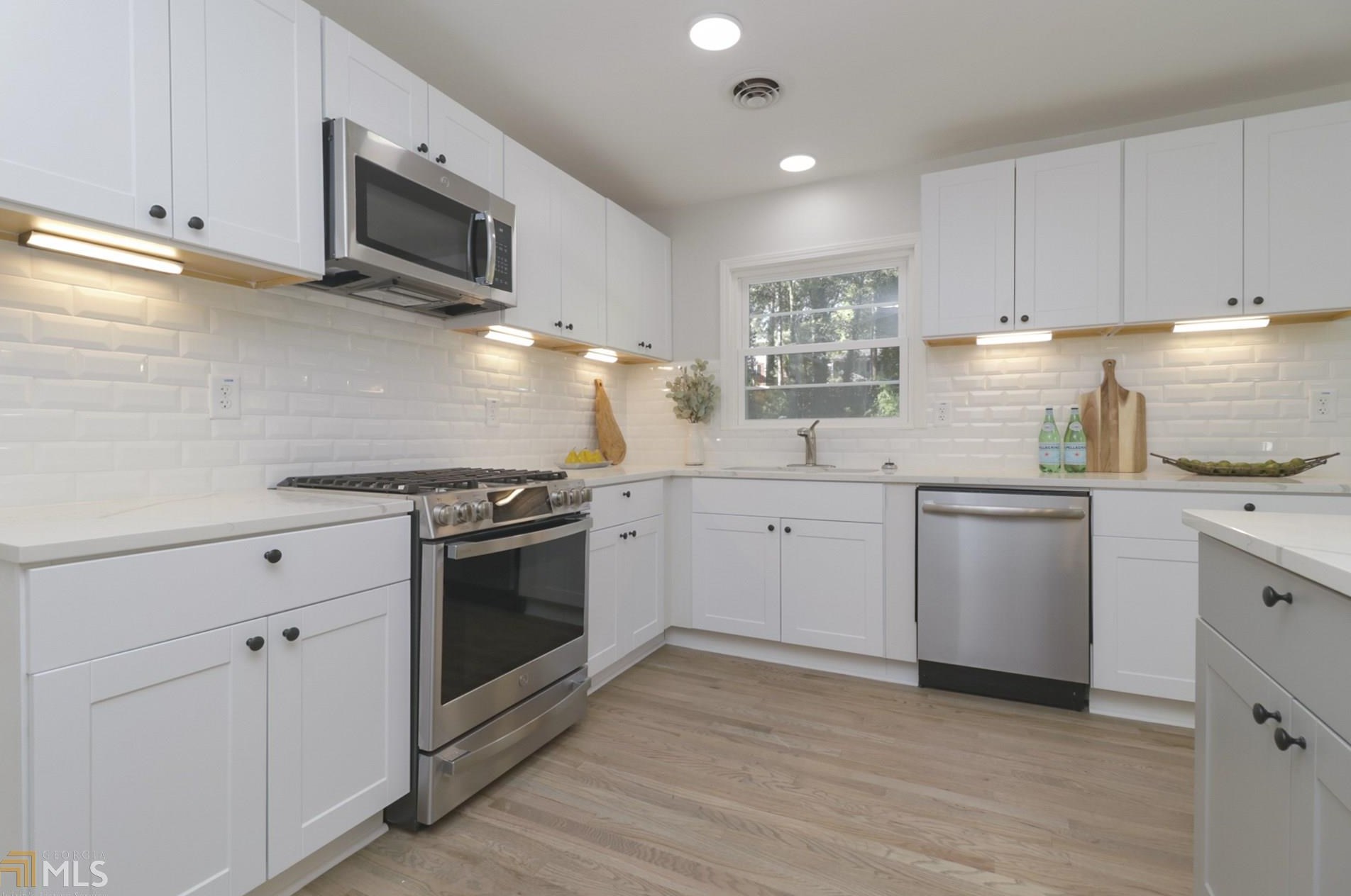 607 Densley Dr, Decatur GA  30033-5444 exterior