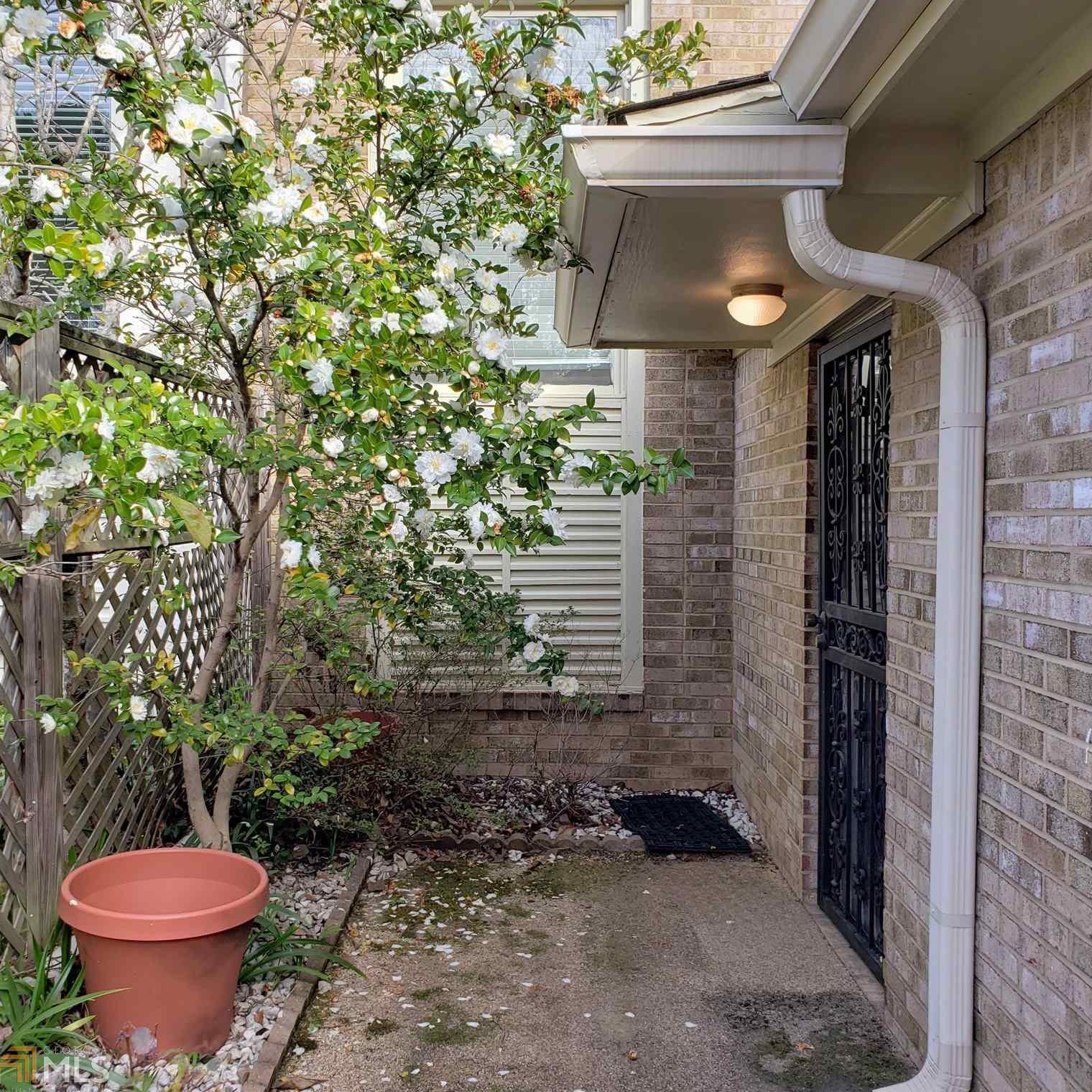 4330 Village Oaks Ln, Atlanta, GA 30338-5730