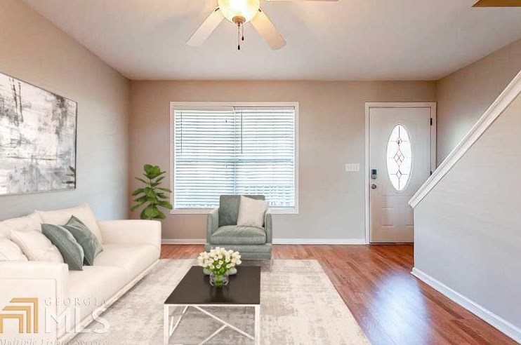 411 I Pkwy, Dallas, GA 30132-5072