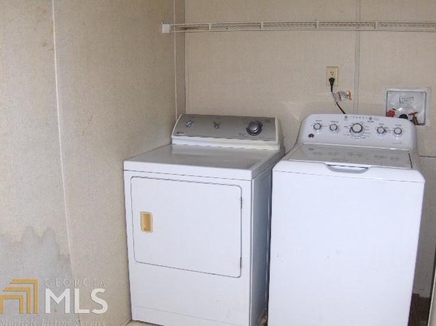 160 Theresa Cir, Macon GA  31217-2364 exterior