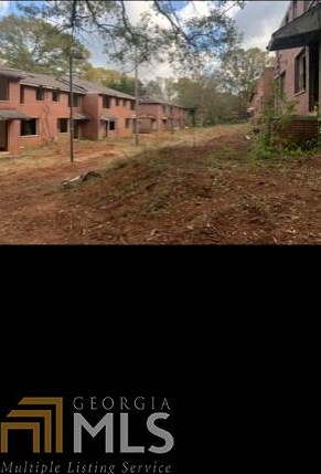 1232 Washington Cir, Atlanta GA  30344-7113 exterior