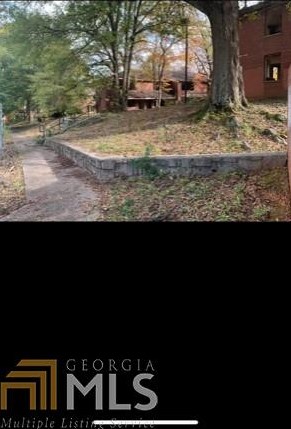 1232 Washington Cir, Atlanta GA  30344-7113 exterior