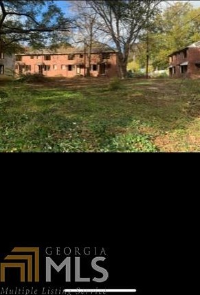 1232 Washington Cir, Atlanta GA  30344-0035 exterior