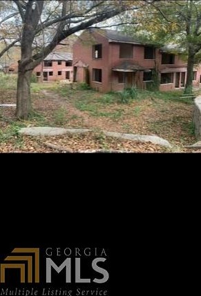1232 Washington Cir, Atlanta GA  30344-7113 exterior