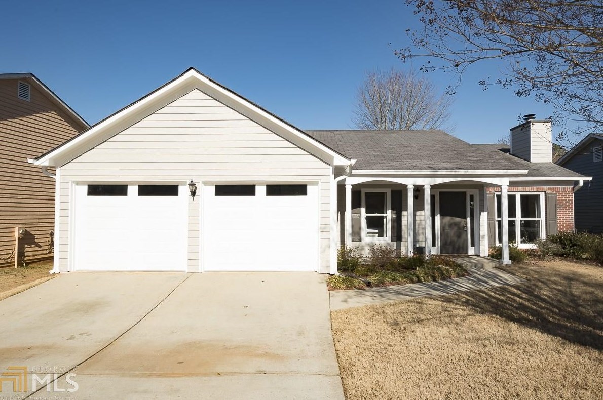 320 Heathgate Dr, Lawrenceville, GA 30044-4961