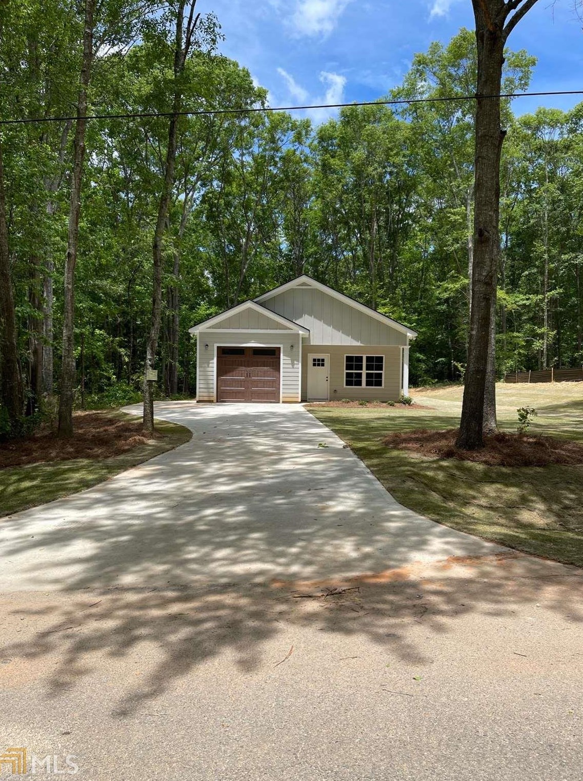 680 Chipley St, Pine Mountain, GA 31822