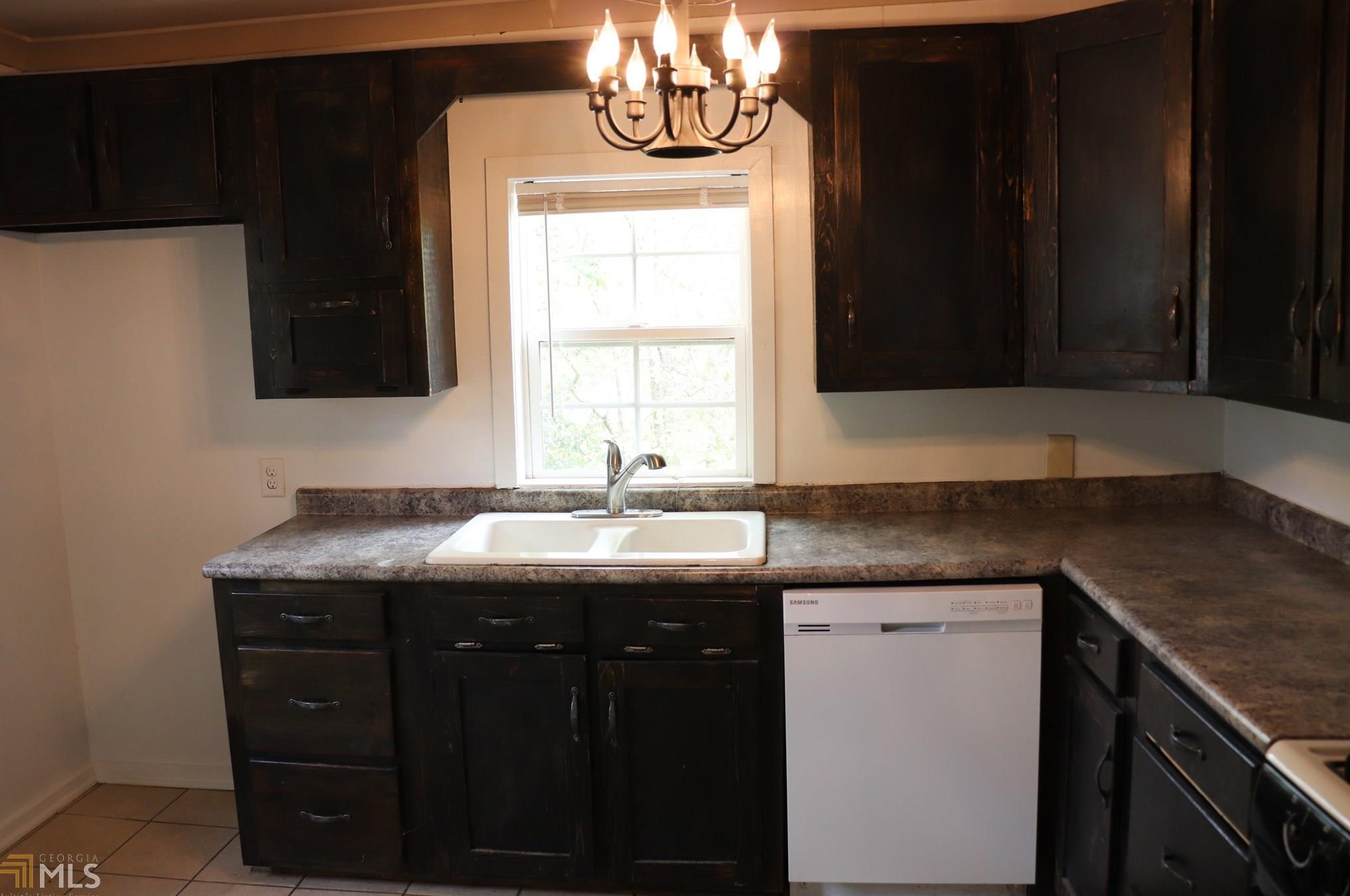 3243 High Point Dr, Macon GA  31204-1987 exterior