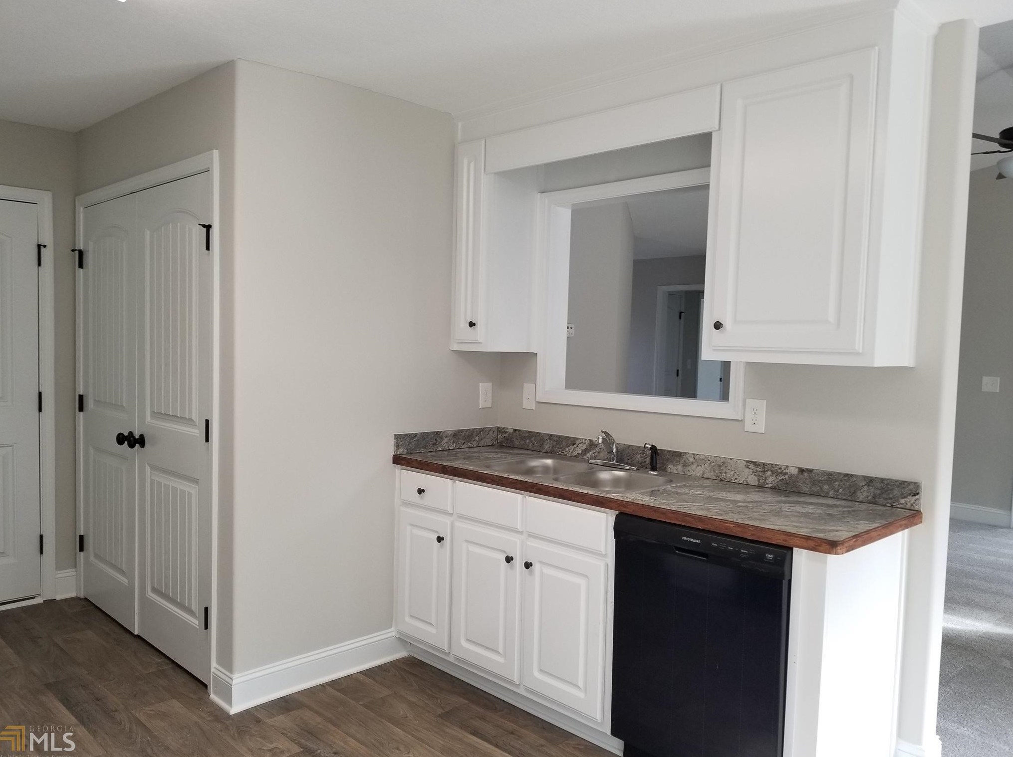 325 5th Ave, Colbert, GA 30628-3202