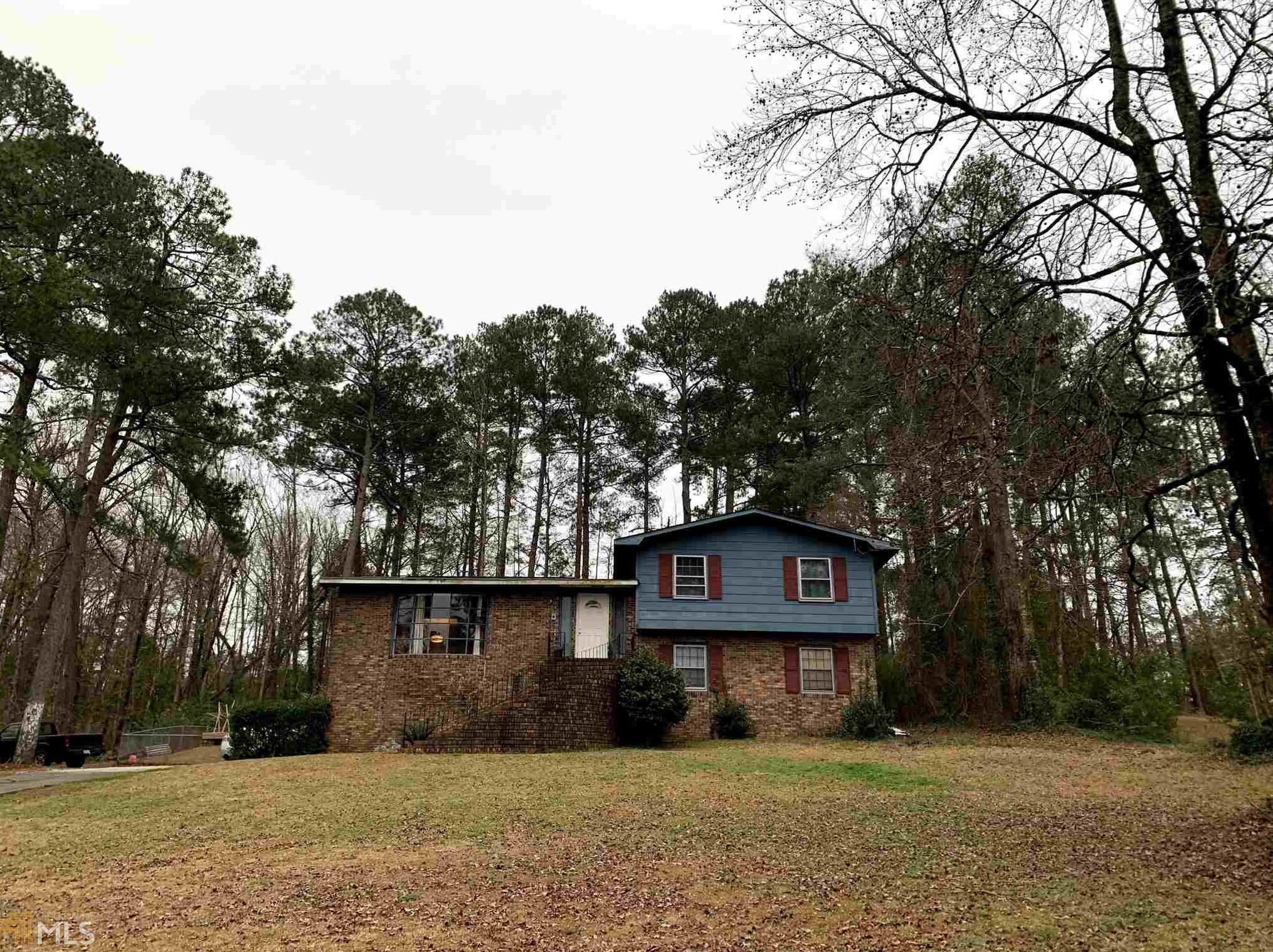 136 Crestwood Dr, Macon, GA 31211-6622