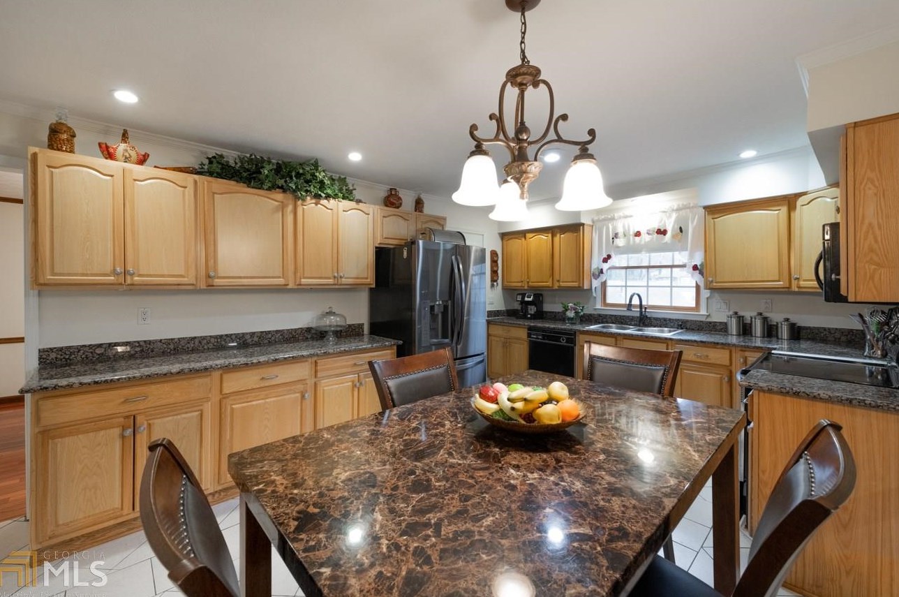 2988 Albatross Ln, Decatur GA  30034-4208 exterior