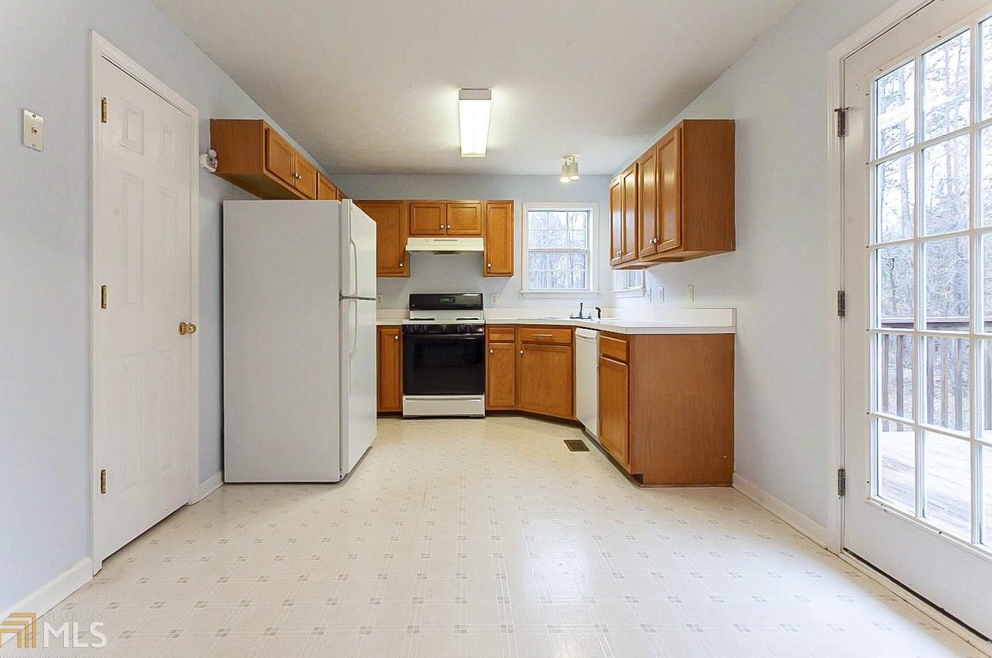 152 Knights Ct, Dallas, GA 30157-0841