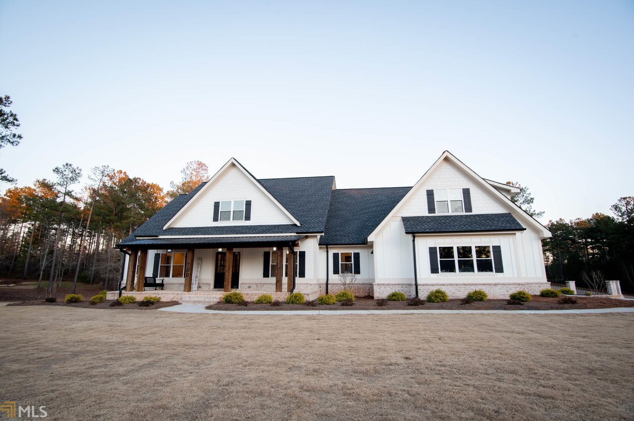 700 Forest Pointe Dr, Forsyth, GA 31029