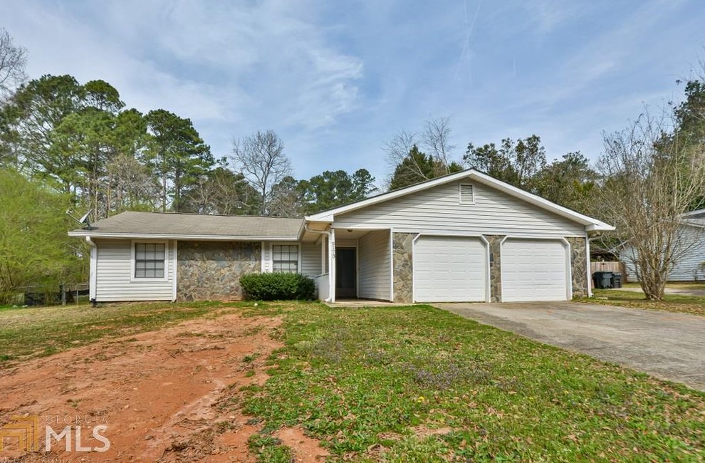 9173 Woodhill Ln, Jonesboro, GA 30238-4537