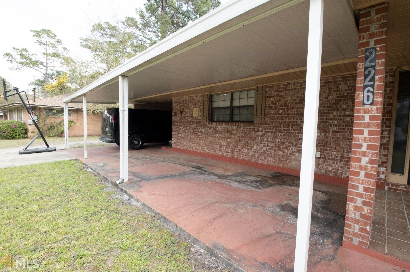226 Armstrong St, Brunswick, GA 31525-2703