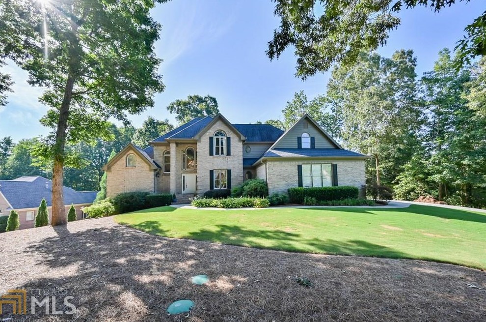 4624 Royal Lakes Dr, Flowery Branch, GA 30542-3698
