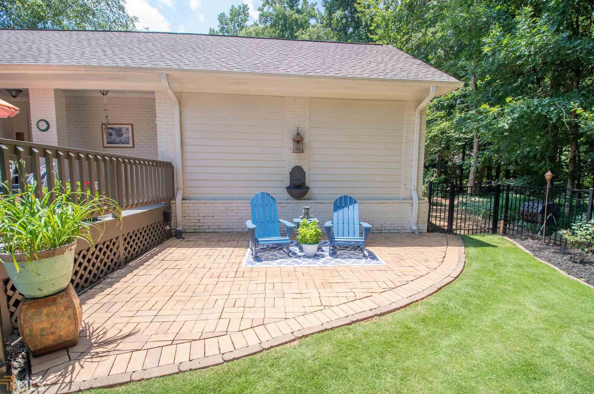 110 Hillsborough Dr, Athens GA 30606-6424 exterior