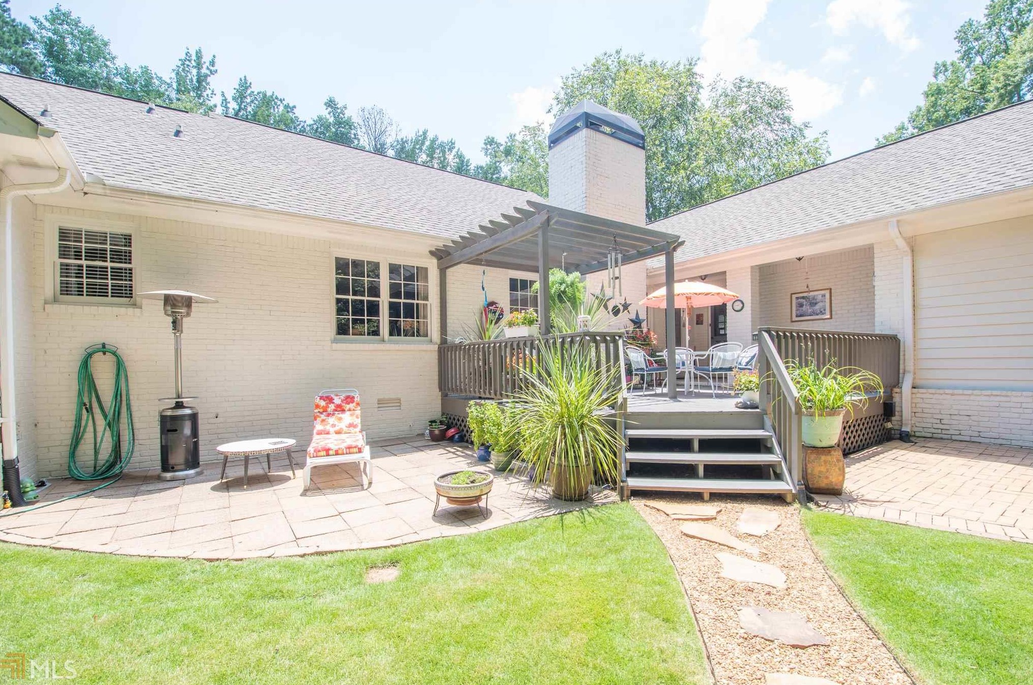 110 Hillsborough Dr, Athens GA 30606-6424 exterior