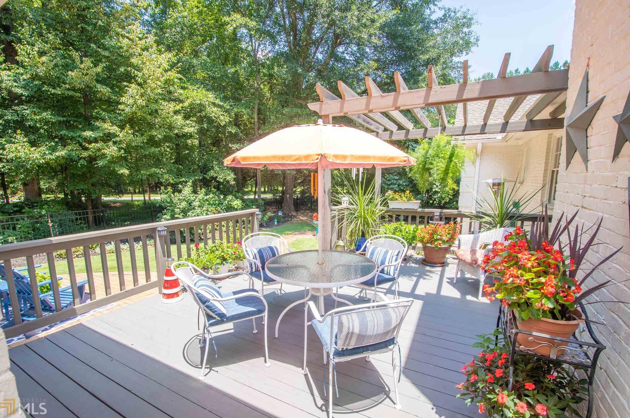 110 Hillsborough Dr, Athens GA 30606-6424 exterior