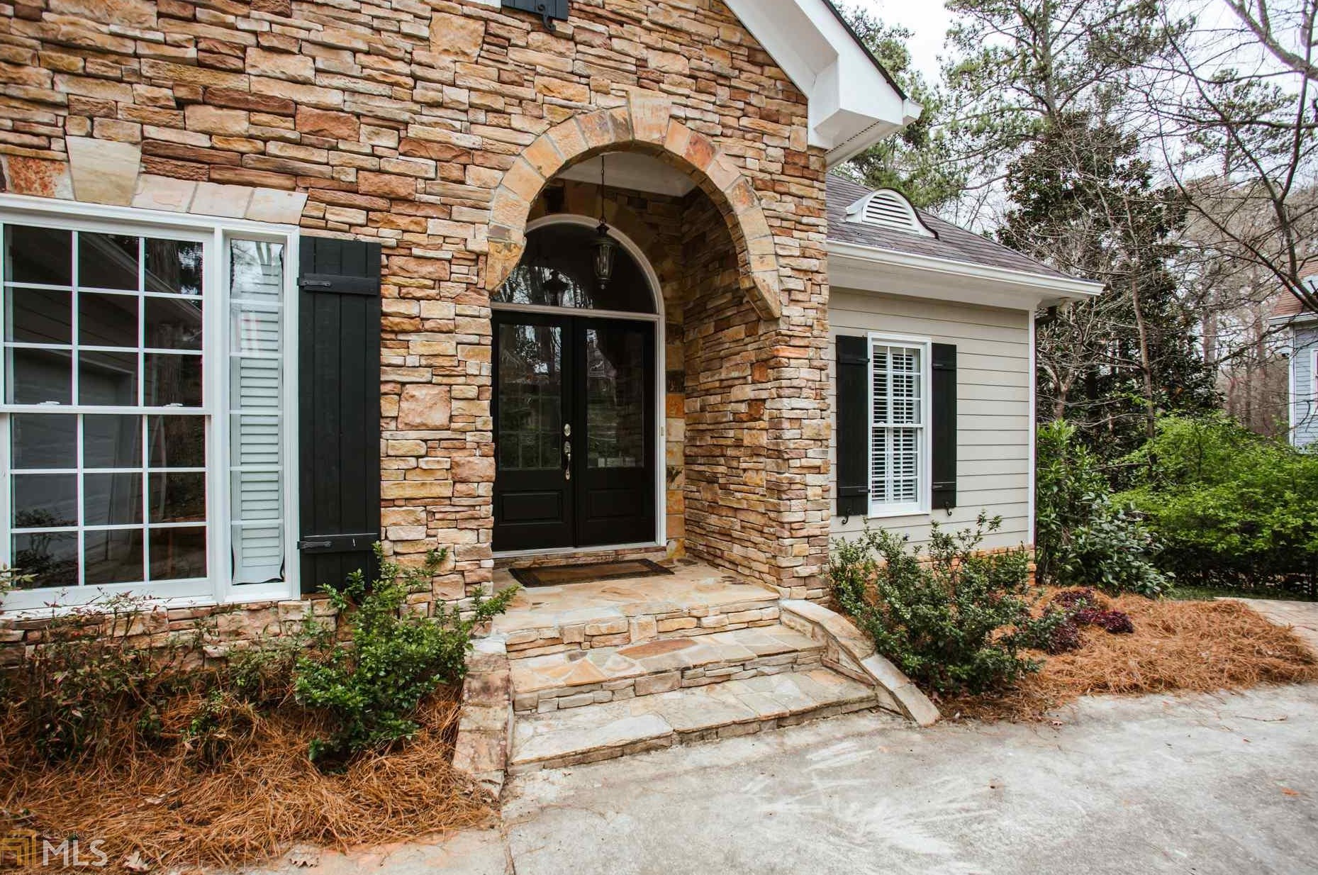 180 Ridgewood Pl, Athens, GA 30606-4716