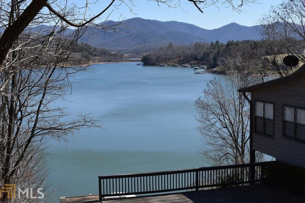 726 Big Oak Ln, Hiawassee, GA 30546-3911